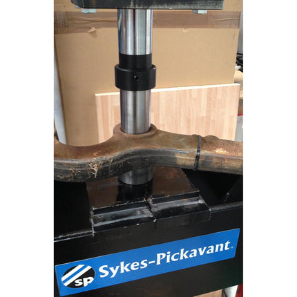 18775000 - Land Rover Bush Press Kit