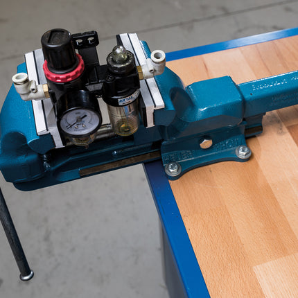 53318000 - Rubber Covered Magnetic Jaws 180mm